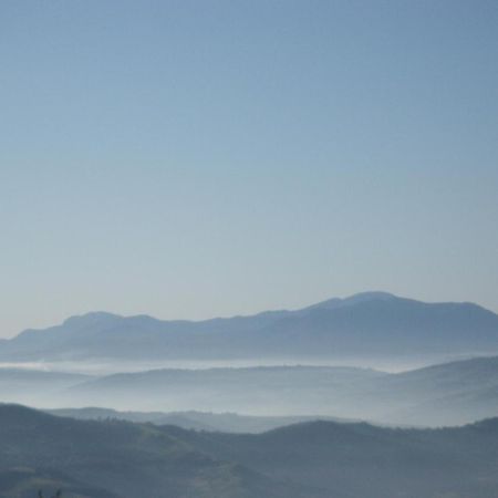 Aia Di Lazzaro Agriturismo Casalbore Buitenkant foto