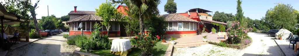 Aia Di Lazzaro Agriturismo Casalbore Buitenkant foto