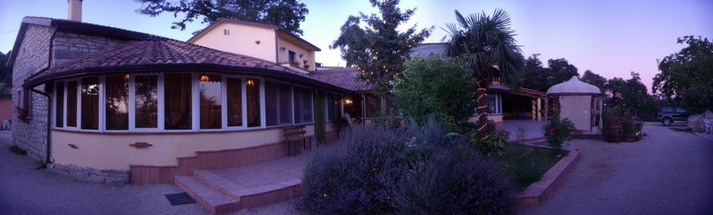 Aia Di Lazzaro Agriturismo Casalbore Buitenkant foto