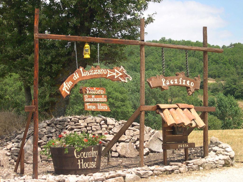 Aia Di Lazzaro Agriturismo Casalbore Buitenkant foto