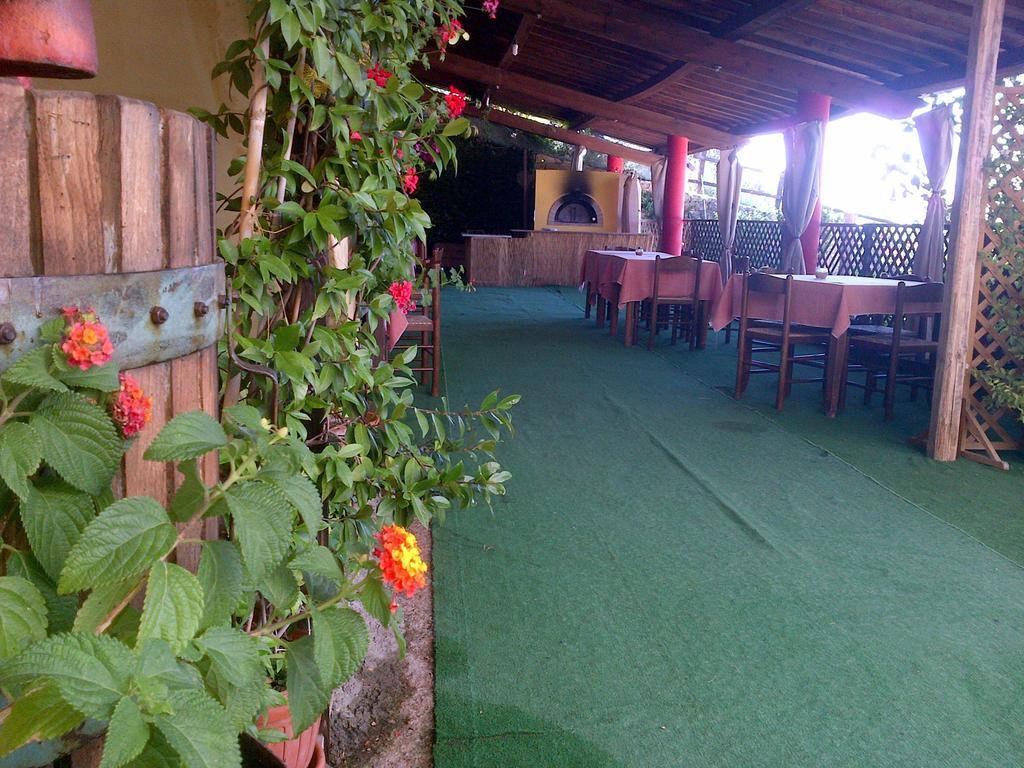 Aia Di Lazzaro Agriturismo Casalbore Buitenkant foto