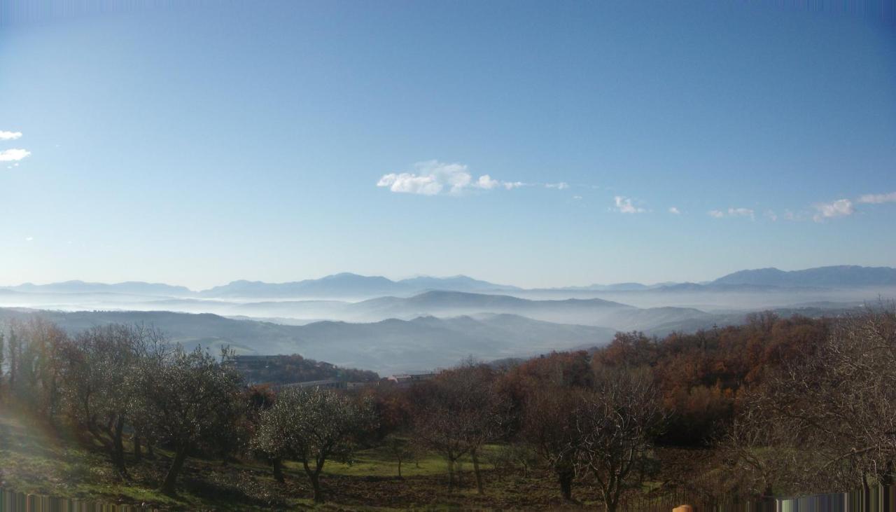 Aia Di Lazzaro Agriturismo Casalbore Buitenkant foto